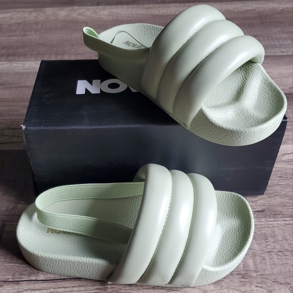 Fashion Nova Girls Sandals - Picture 2 of 11